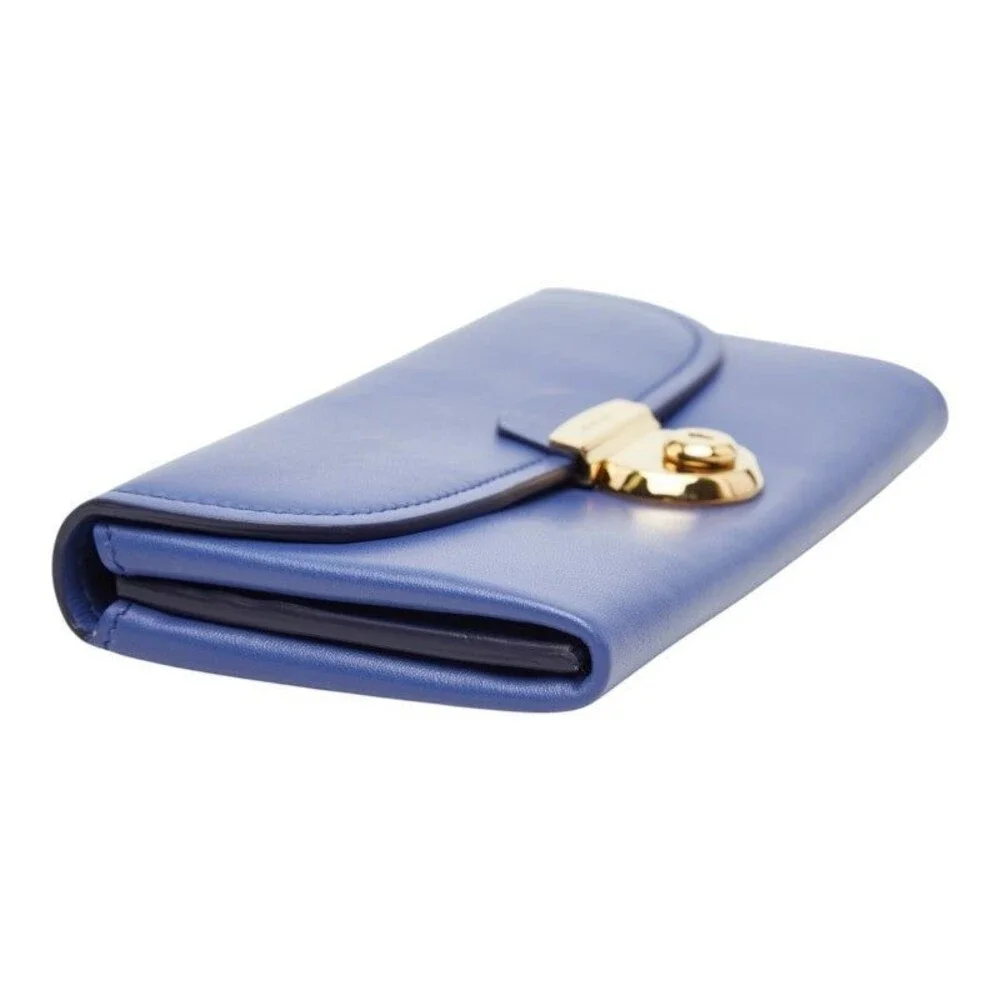 Salvatore Ferragamo height width